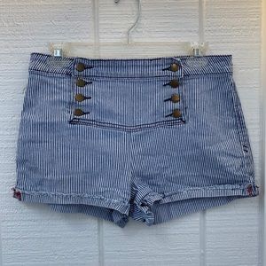 Adorable boat-style pinstripe button-up shorts!